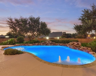 20806 E Cameron Ridge Drive - Photo Thumbnail 33