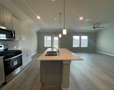 6406 Brazos Trail Drive - Photo Thumbnail 1