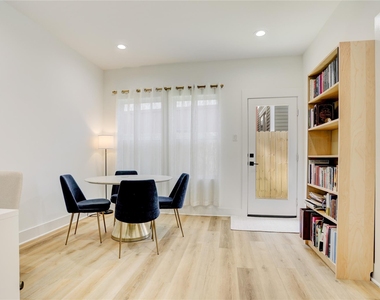 2013 Cochran Street - Photo Thumbnail 8