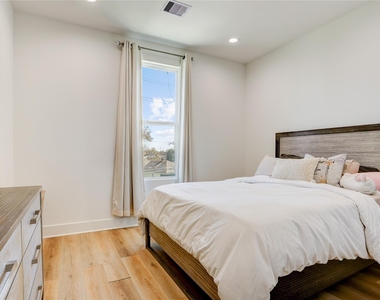 2013 Cochran Street - Photo Thumbnail 24