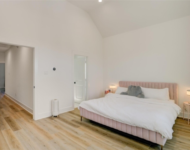 2013 Cochran Street - Photo Thumbnail 21