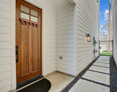 2013 Cochran Street - Photo Thumbnail 5