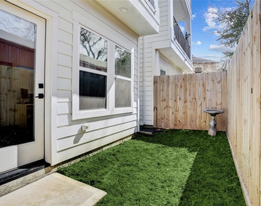 2013 Cochran Street - Photo Thumbnail 4