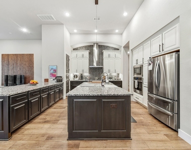 8902 Iron Forge Road - Photo Thumbnail 3