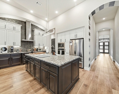 8902 Iron Forge Road - Photo Thumbnail 2