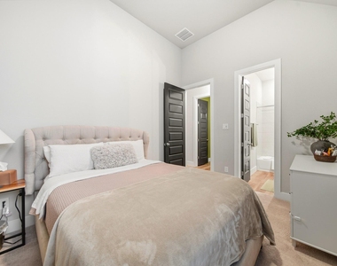 8902 Iron Forge Road - Photo Thumbnail 13