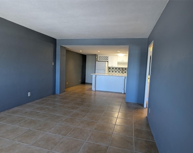 7520 Hornwood Drive - Photo Thumbnail 23