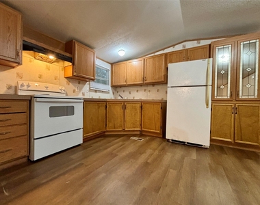 13295 Pecan Tree Drive - Photo Thumbnail 7