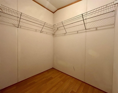 13295 Pecan Tree Drive - Photo Thumbnail 13