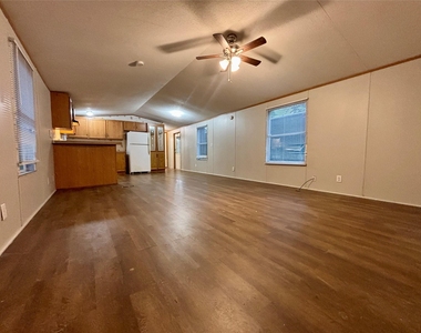 13295 Pecan Tree Drive - Photo Thumbnail 2