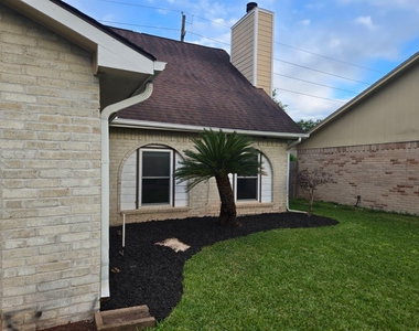 7407 Navidad Rd - Photo Thumbnail 3