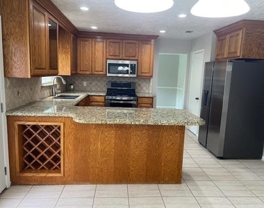 7407 Navidad Rd - Photo Thumbnail 13