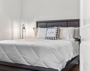 412 Waco Ave - Photo Thumbnail 24