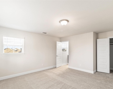 457 Aurora Creek Lane - Photo Thumbnail 17