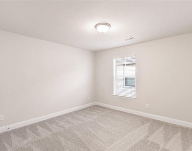 457 Aurora Creek Lane - Photo Thumbnail 19
