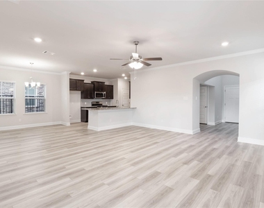 457 Aurora Creek Lane - Photo Thumbnail 4