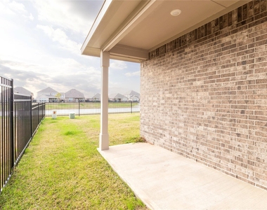457 Aurora Creek Lane - Photo Thumbnail 29