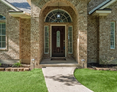 2333 Stableridge Drive - Photo Thumbnail 2