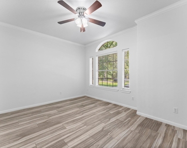 2333 Stableridge Drive - Photo Thumbnail 13