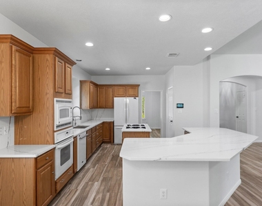 2333 Stableridge Drive - Photo Thumbnail 10