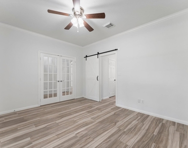 2333 Stableridge Drive - Photo Thumbnail 14
