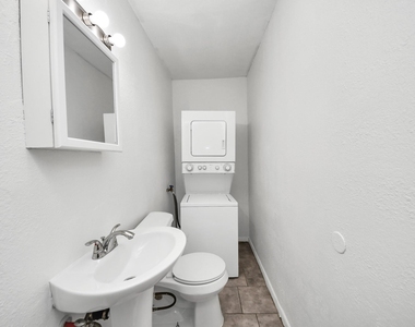 716 Hargest Street - Photo Thumbnail 14