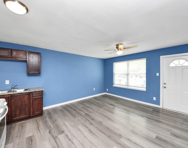 716 Hargest Street - Photo Thumbnail 5