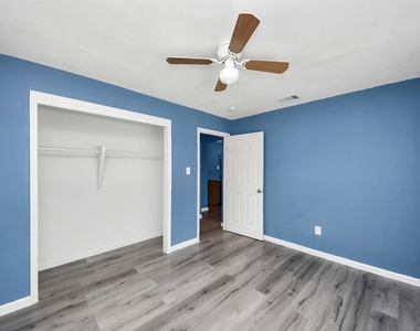 716 Hargest Street - Photo Thumbnail 5