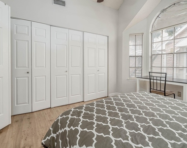 2300 Old Spanish Trail - Photo Thumbnail 9