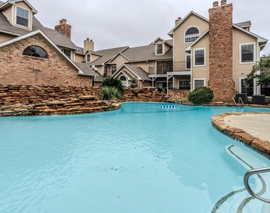 2300 Old Spanish Trail - Photo Thumbnail 21