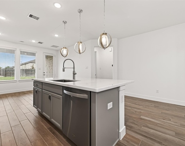 7218 Grassland Vista Lane - Photo Thumbnail 20