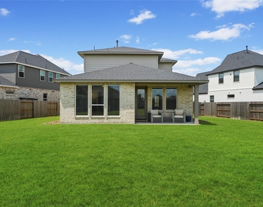 7218 Grassland Vista Lane - Photo Thumbnail 6
