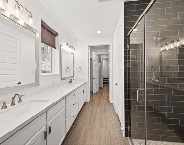 7218 Grassland Vista Lane - Photo Thumbnail 30