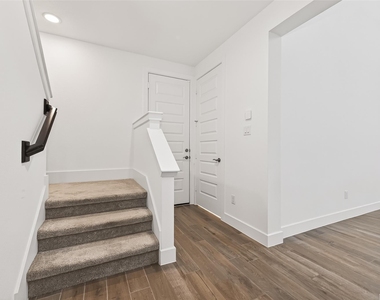 7218 Grassland Vista Lane - Photo Thumbnail 27