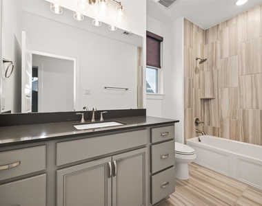 7218 Grassland Vista Lane - Photo Thumbnail 39