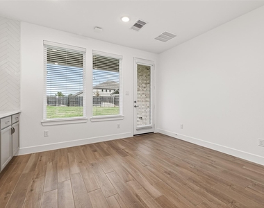 7218 Grassland Vista Lane - Photo Thumbnail 24