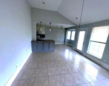 19310 Leafwood Lane - Photo Thumbnail 5