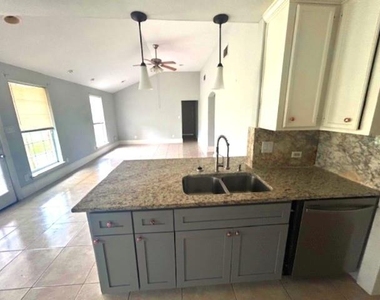 19310 Leafwood Lane - Photo Thumbnail 7