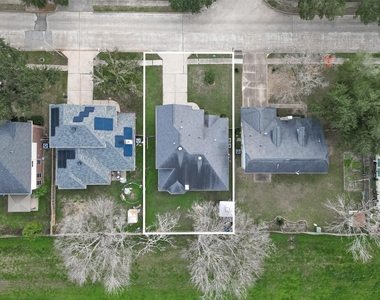 14914 W Bend Dr - Photo Thumbnail 44