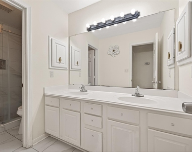 14914 W Bend Dr - Photo Thumbnail 23