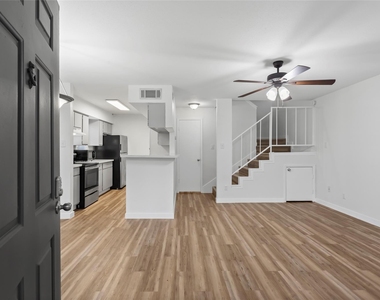 18800 Egret Bay Boulevard - Photo Thumbnail 3