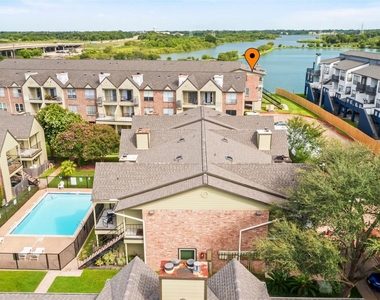 18800 Egret Bay Boulevard - Photo Thumbnail 1