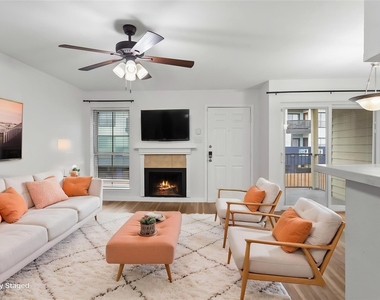 18800 Egret Bay Boulevard - Photo Thumbnail 7
