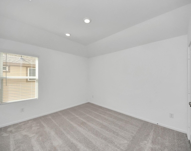 6414 Orchid Beach Drive - Photo Thumbnail 36