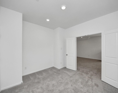 6414 Orchid Beach Drive - Photo Thumbnail 35