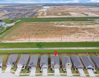 6414 Orchid Beach Drive - Photo Thumbnail 42