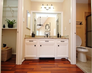 738 Country Place Drive Drive - Photo Thumbnail 8