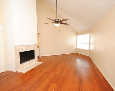 738 Country Place Drive Drive - Photo Thumbnail 25