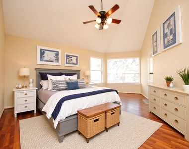 738 Country Place Drive Drive - Photo Thumbnail 3