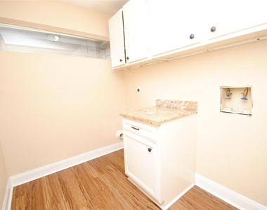 738 Country Place Drive Drive - Photo Thumbnail 10